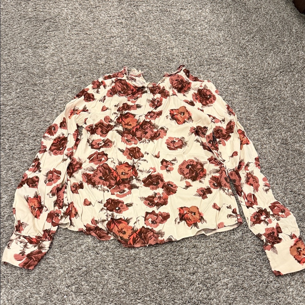Rachel Parcell Red Floral Blouse